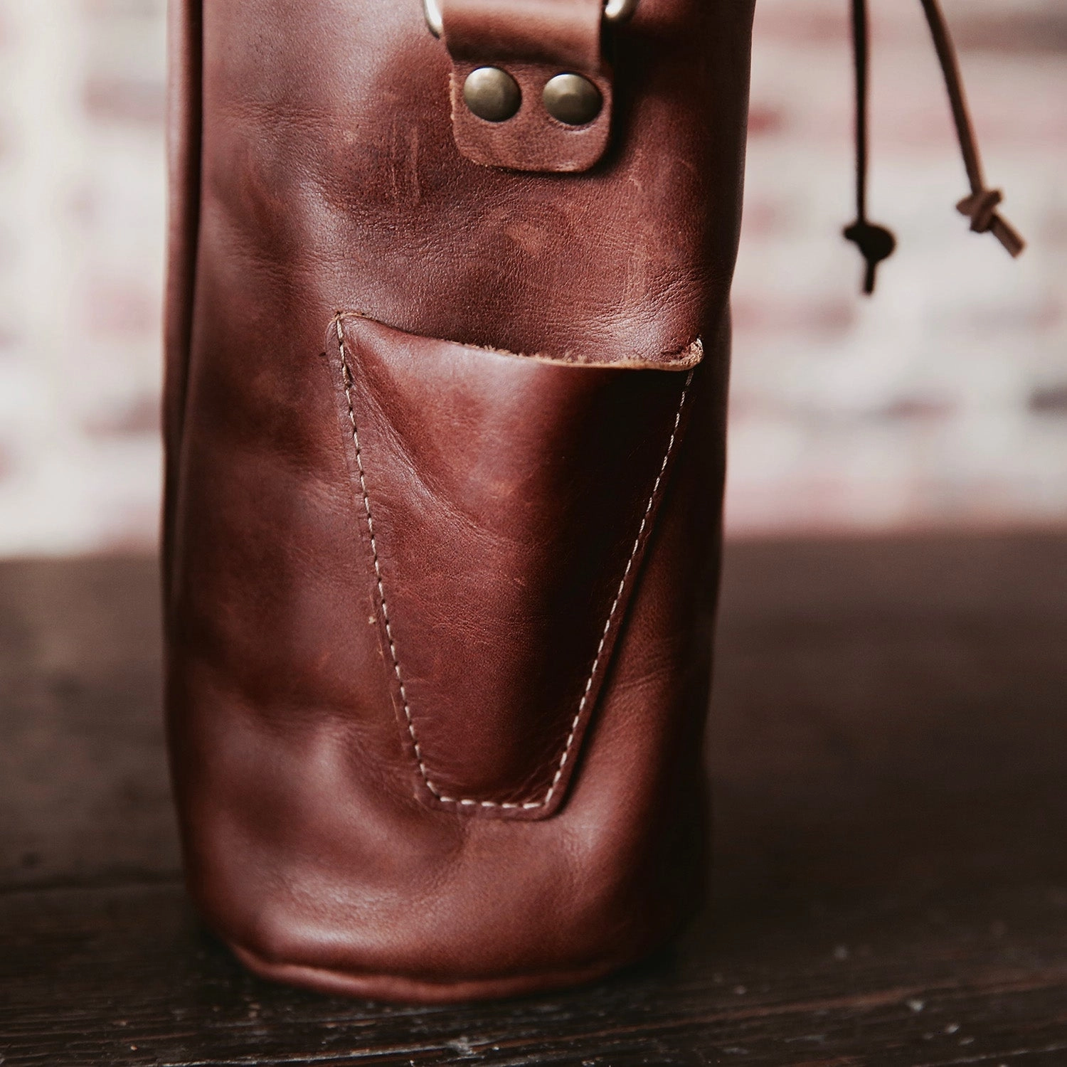 Your Logo   Our Leather - The Muscadine Personalized Fine Leather Wine Tote Wine Bottle Carrier Bag - Custom Logo and Corporate Gifting