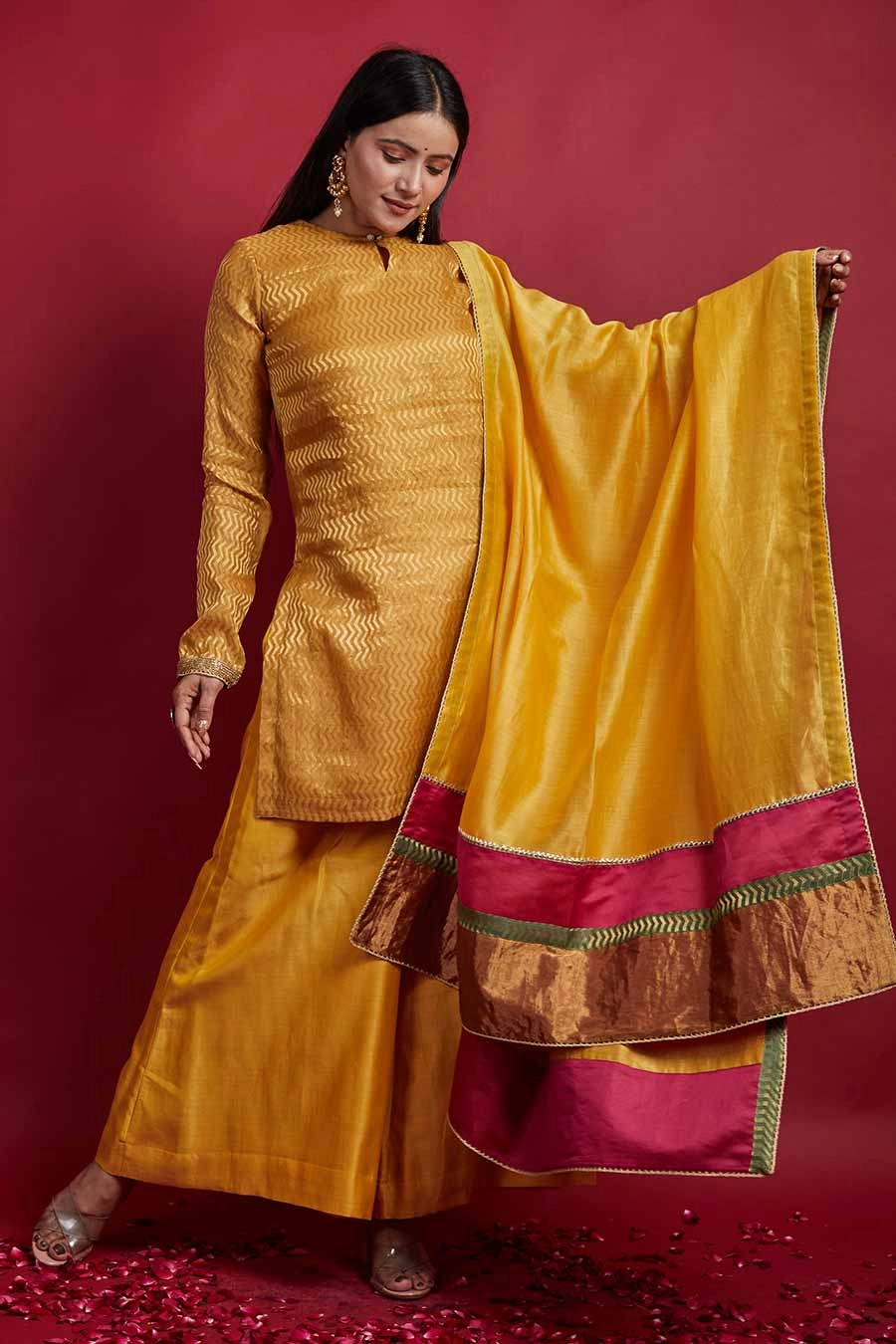 Zig-zag Zari Weave Short Kurta & Flared Palazzo Set